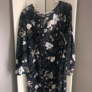 Old Navy. Floral midi-dress